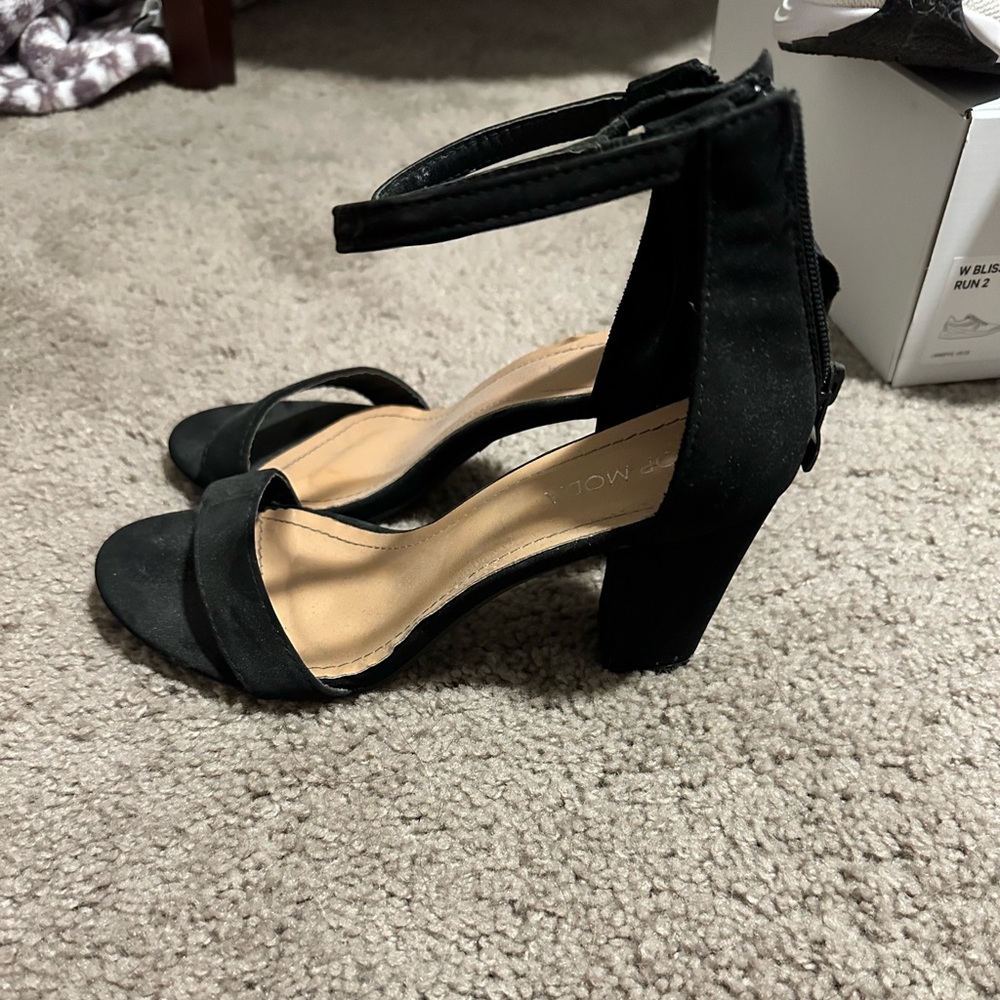 black strappy heels